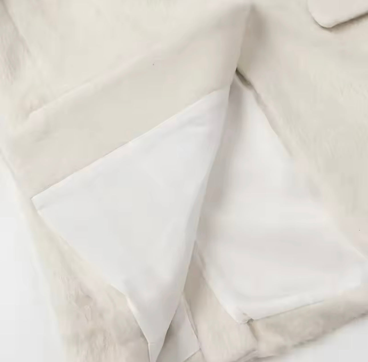 SNOW WHITE BLAZER