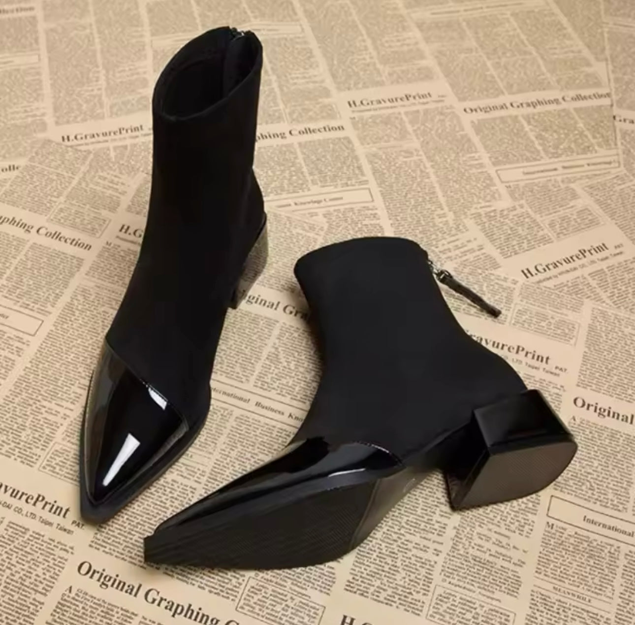 Kurze Stiefel Materialmix