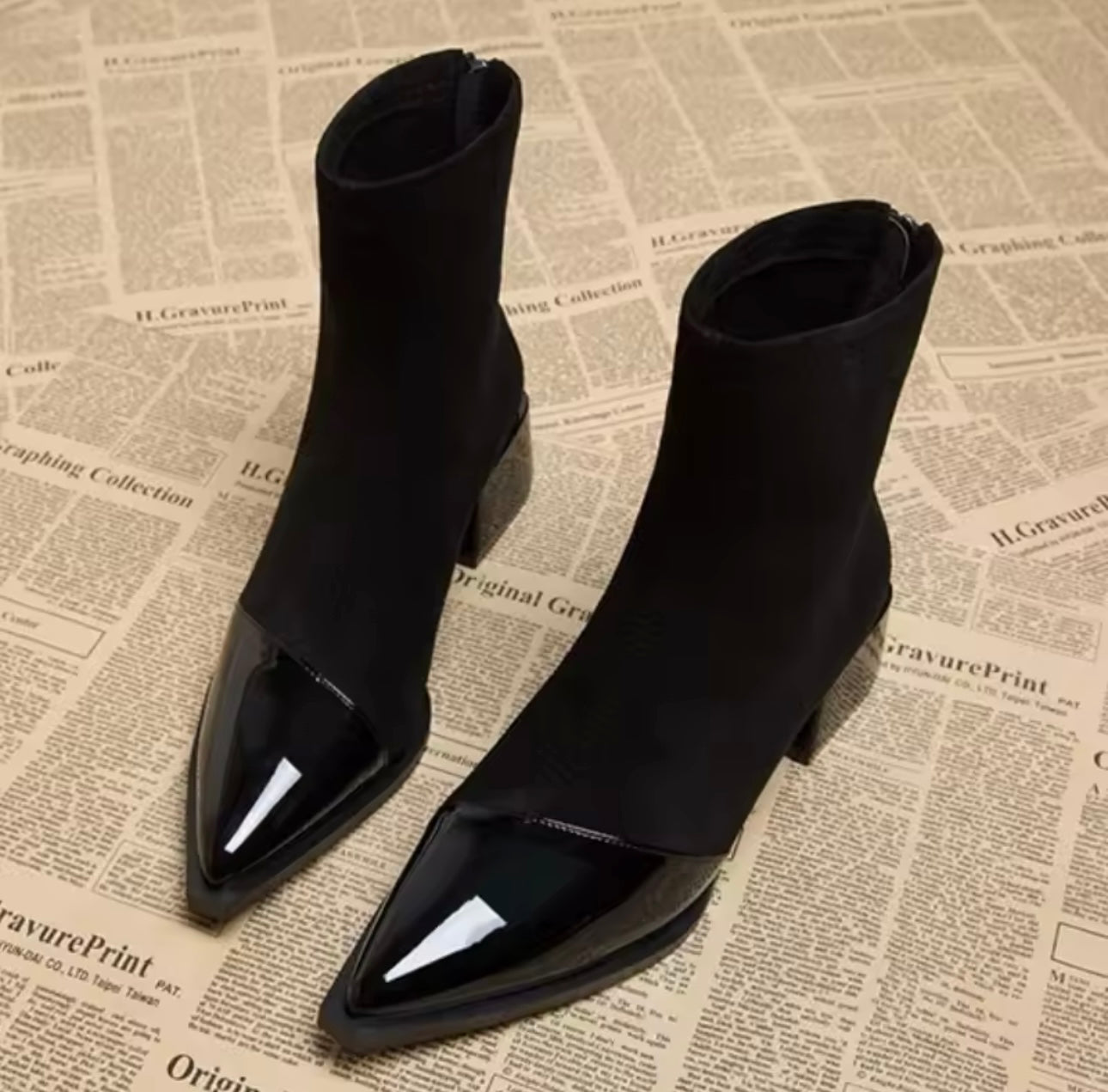 Kurze Stiefel Materialmix